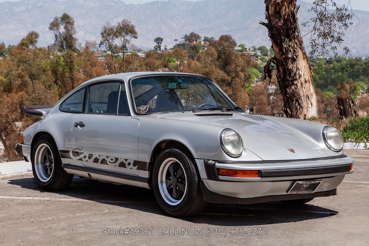 Porsche-911-1975