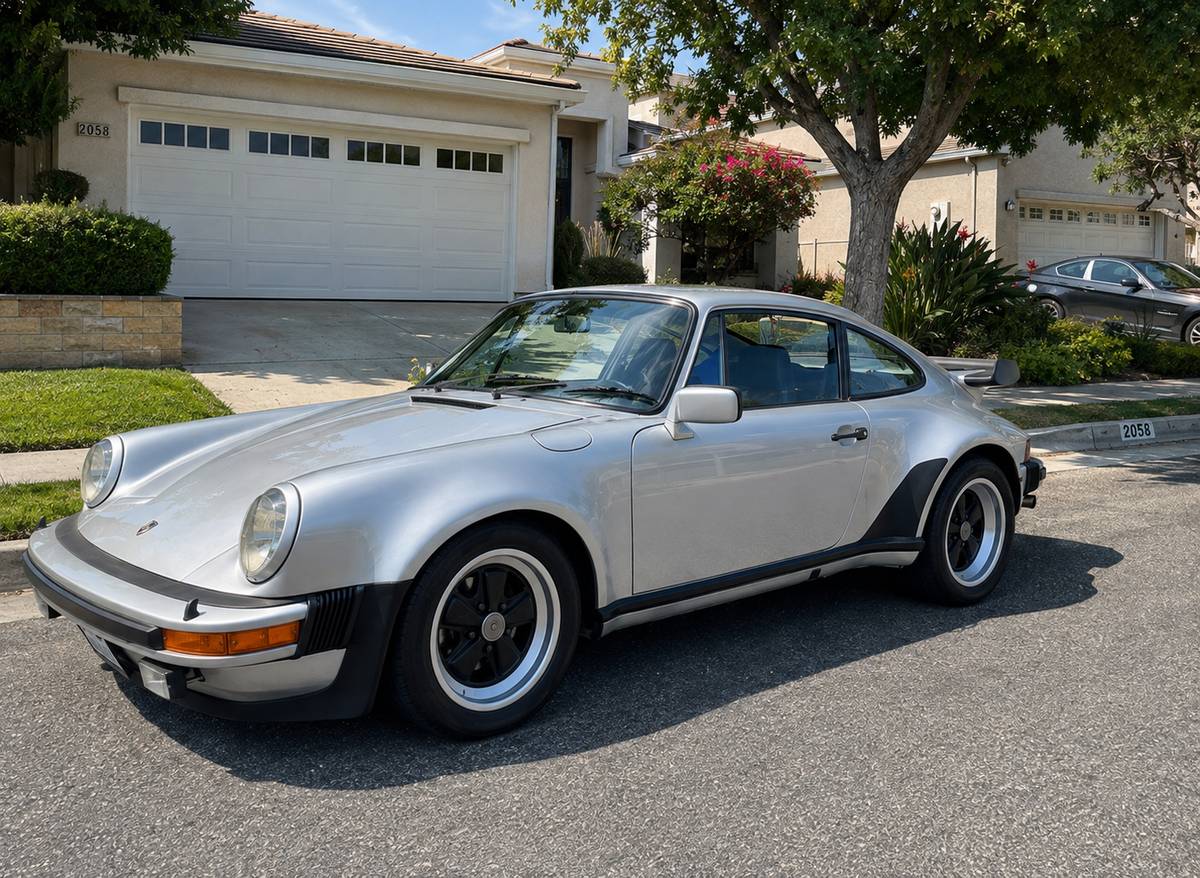 Porsche-911-1978-Silver