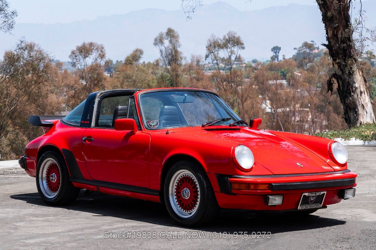Porsche-911-1981-Coupe