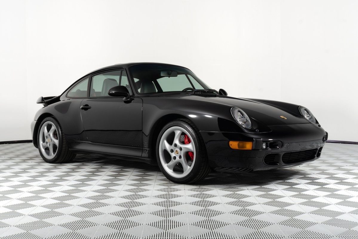 Porsche-911-1996-Coupe-Black