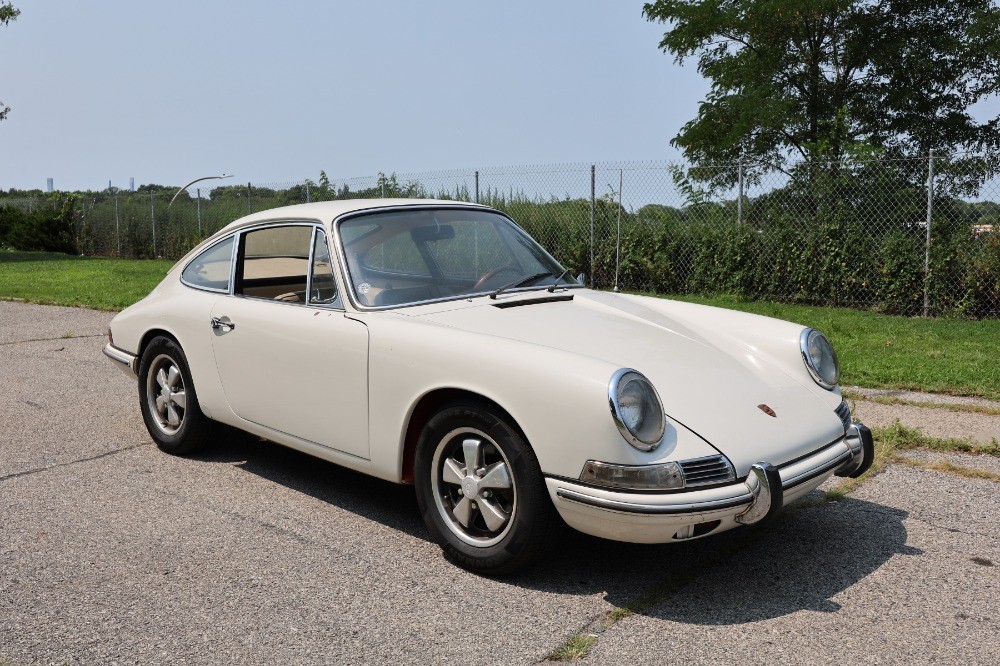 Porsche-911L-1968-Coupe-Tan