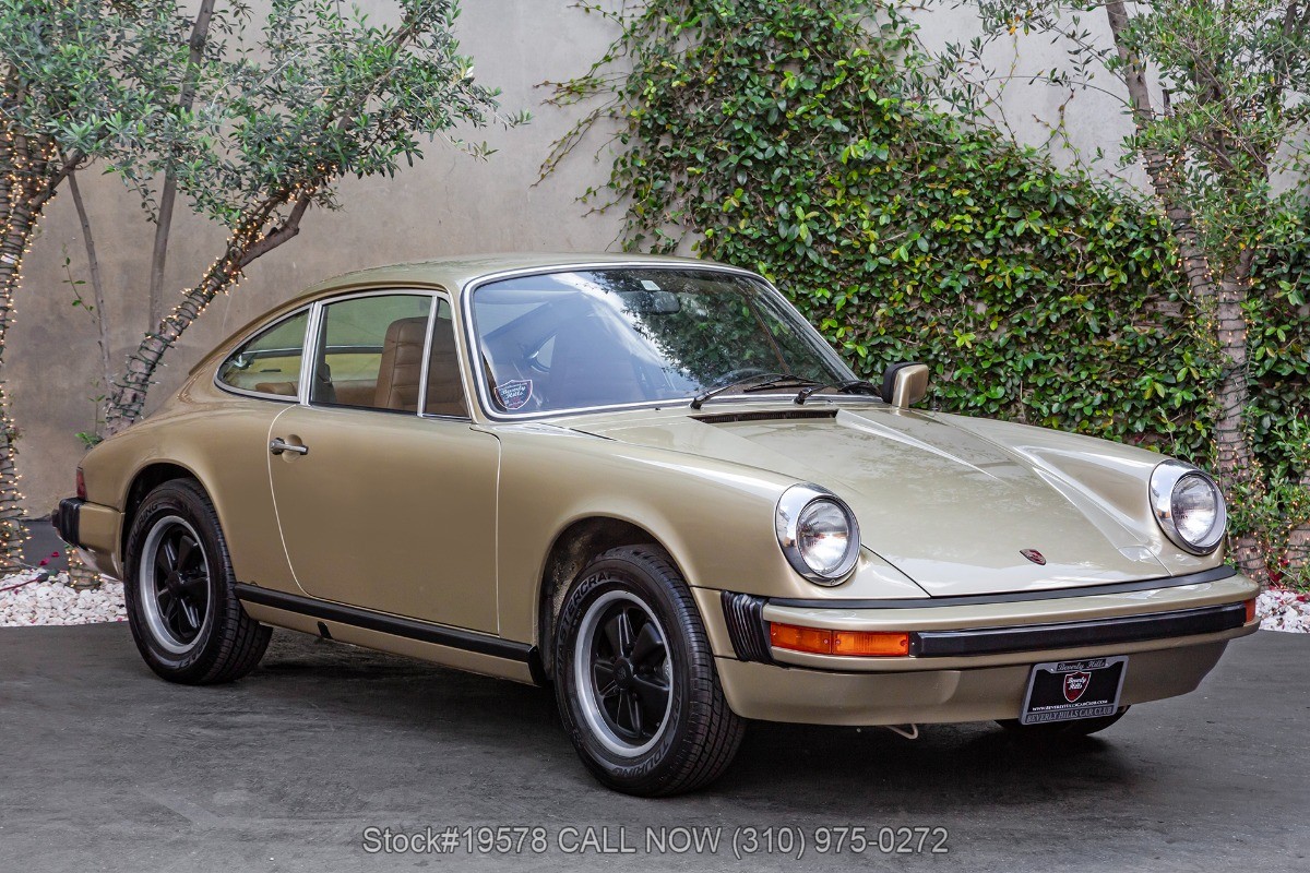 Porsche-911S-1977