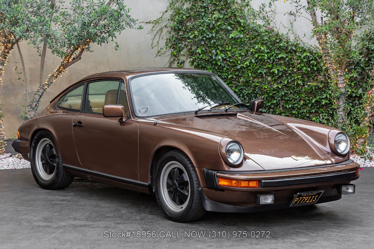 Porsche-911S-1977