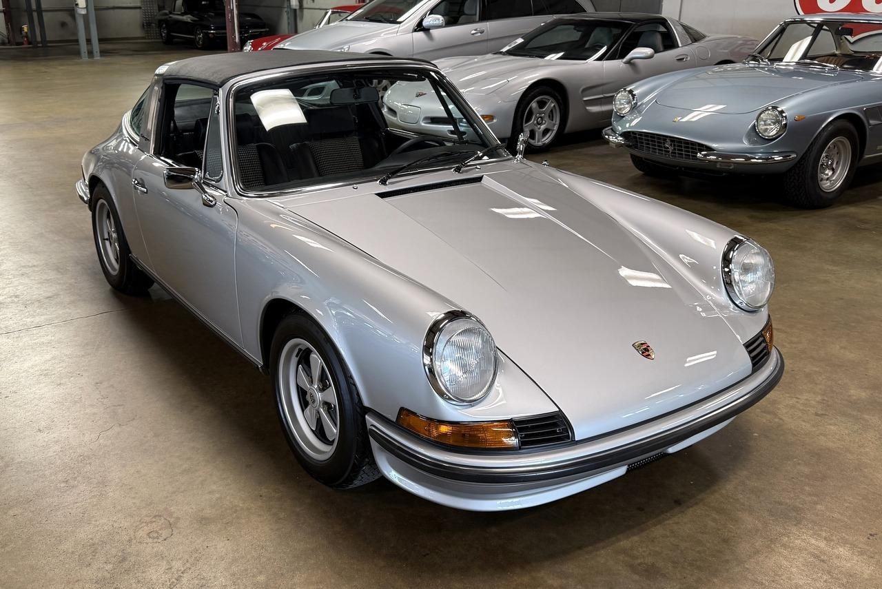 Porsche-911S-Targa-1971-2-Door-Convertible-Houndstooth
