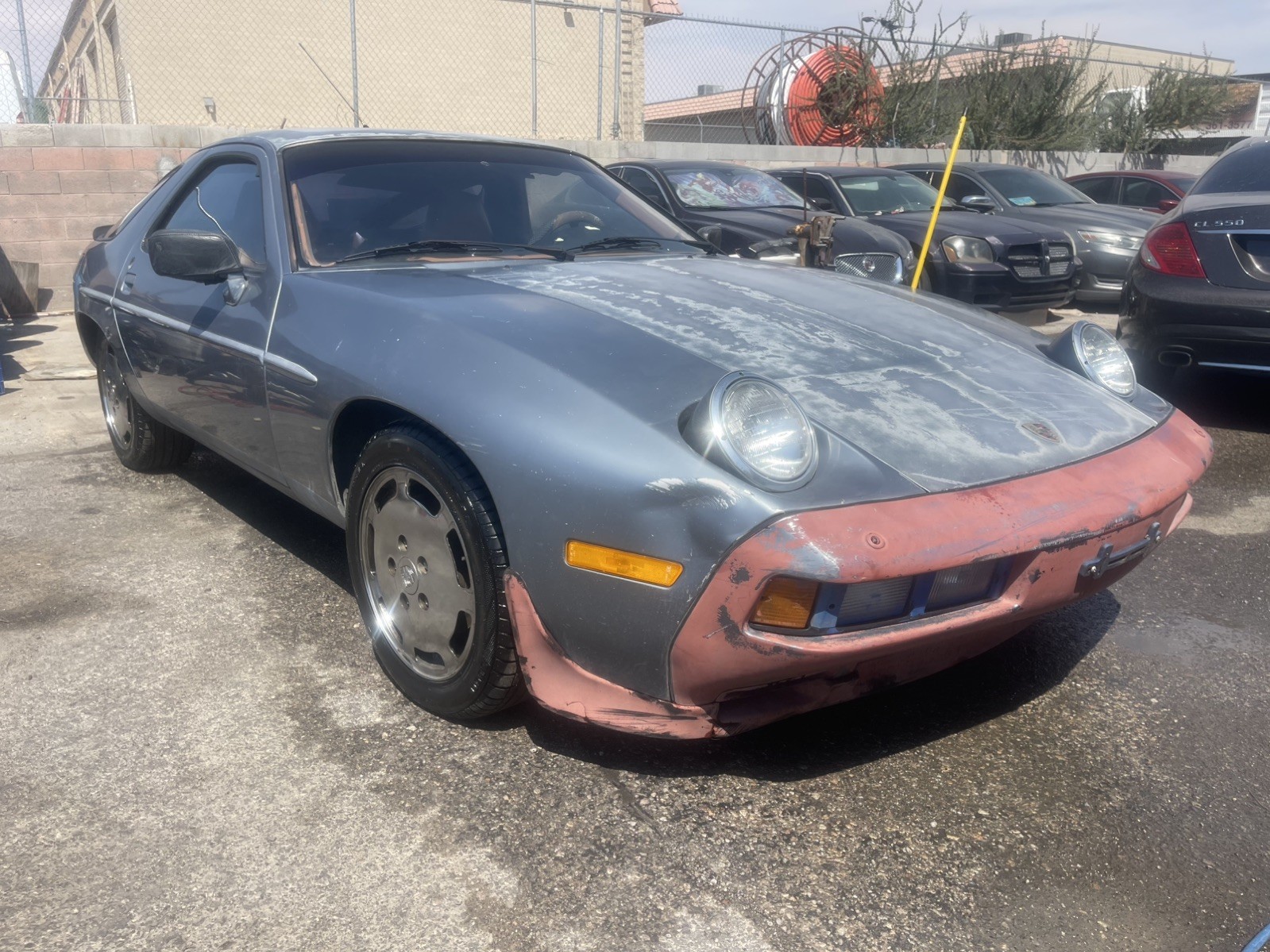 Porsche 928 1983
