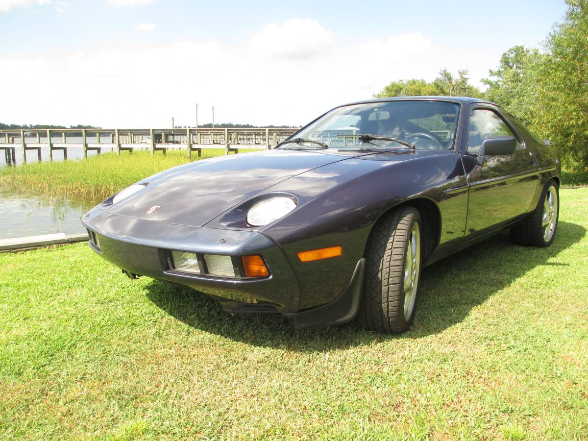 Porsche-928-1985-Blue