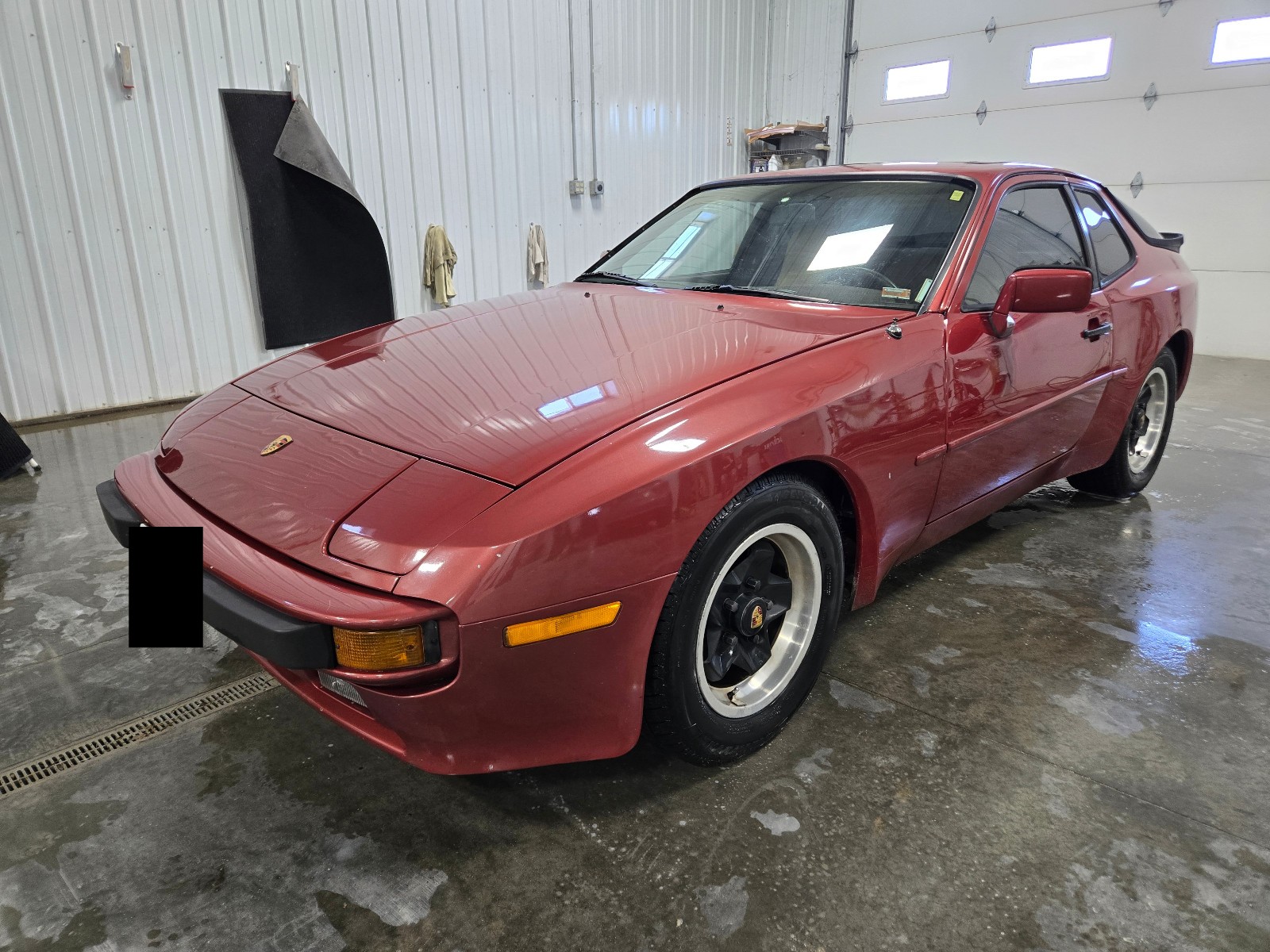 Porsche 944 1983