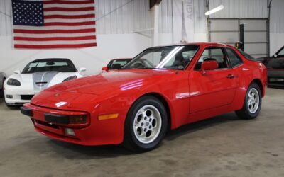 Porsche 944 1984