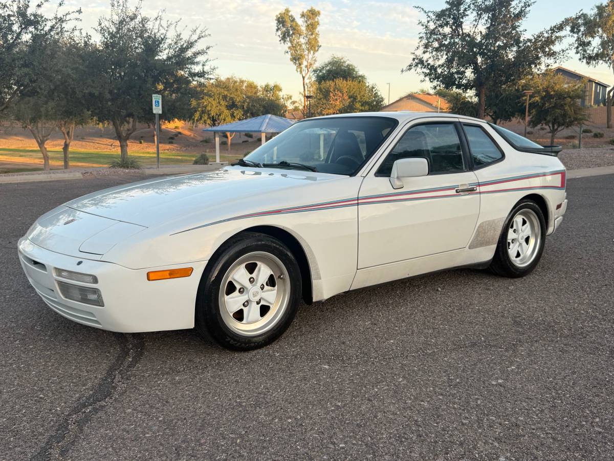 Porsche-944-1986