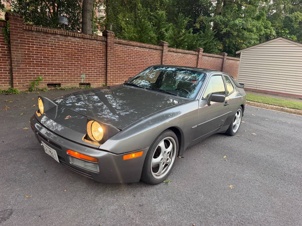 Porsche-944s2-1989