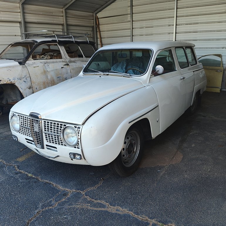 Saab-9-5-1968-White-Red