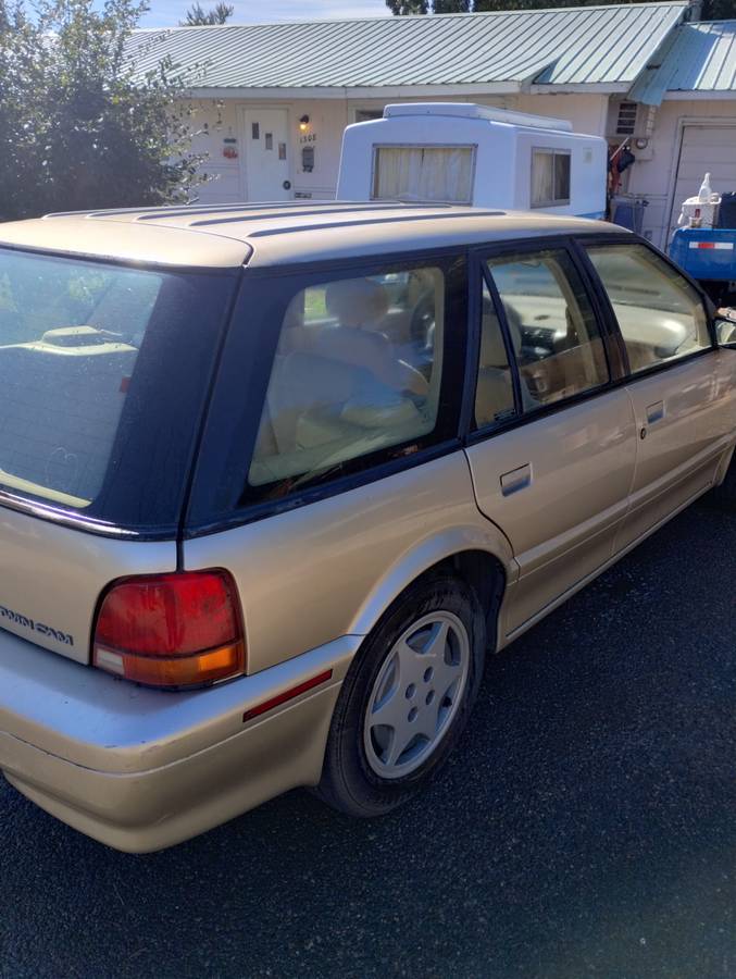 Saturn-1995-Brown