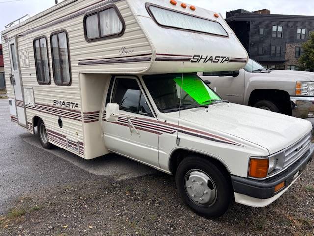 Shasta-rv-spirit-20-1987-White