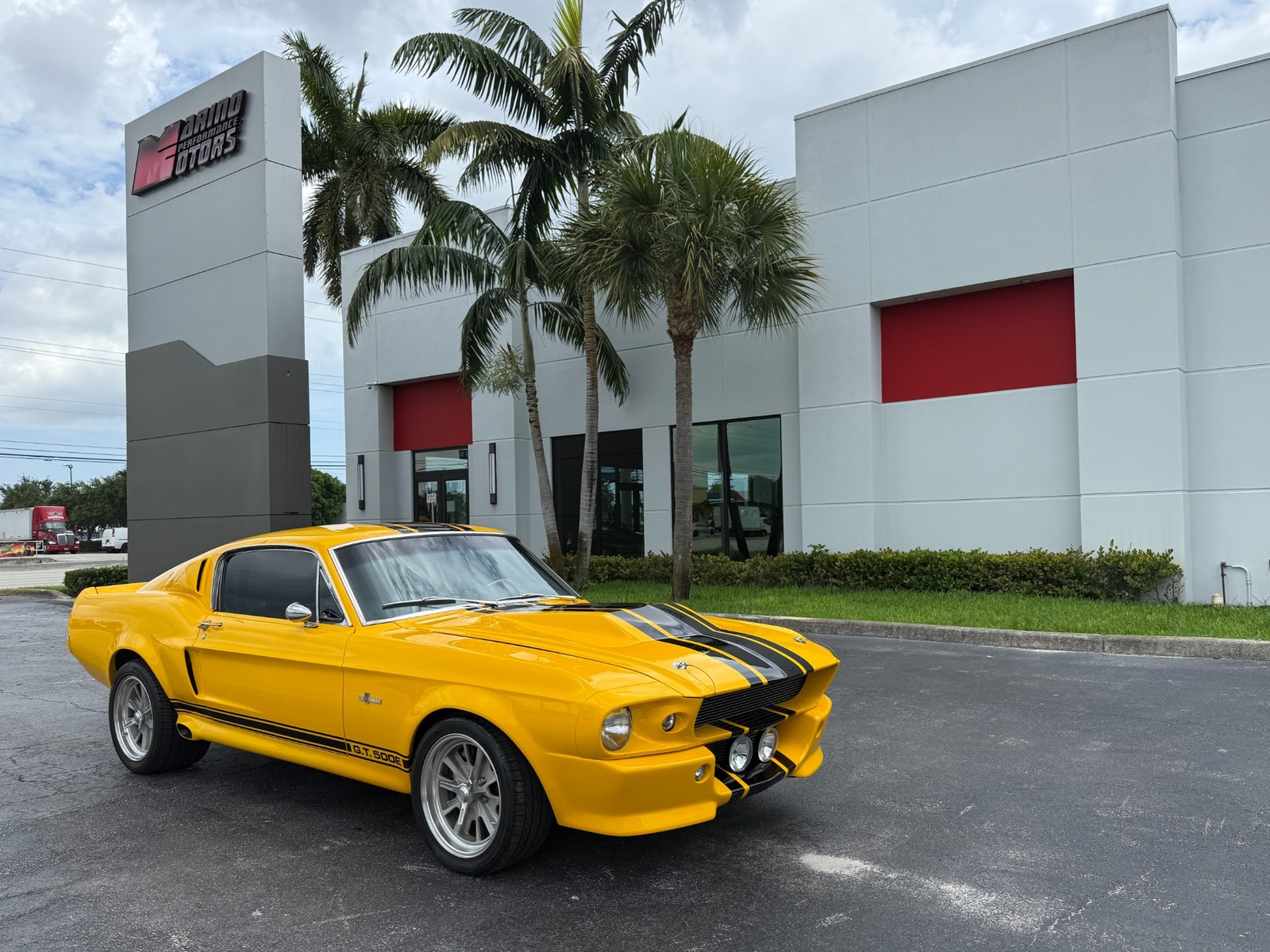 Shelby-1967-Fastback-Black