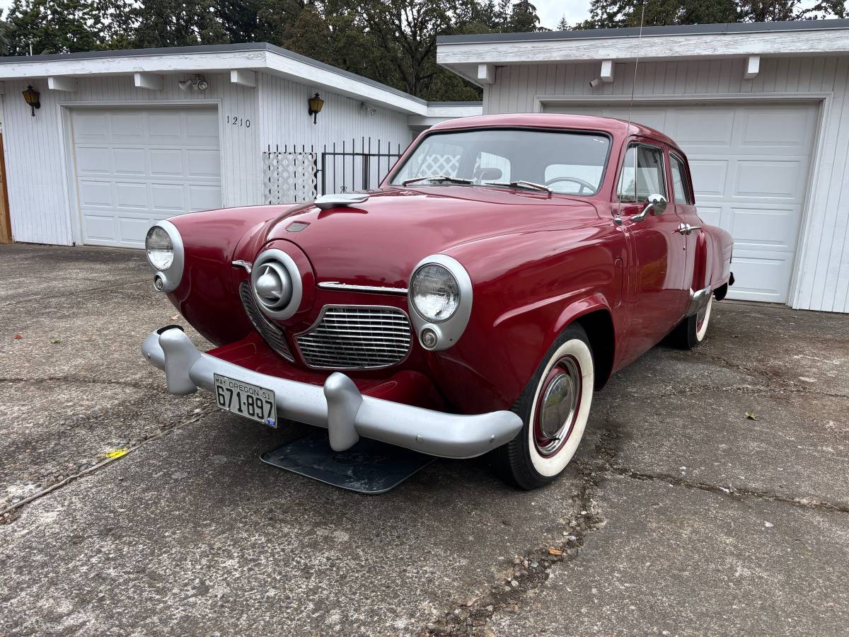 Studebaker-Champion-1951-Red