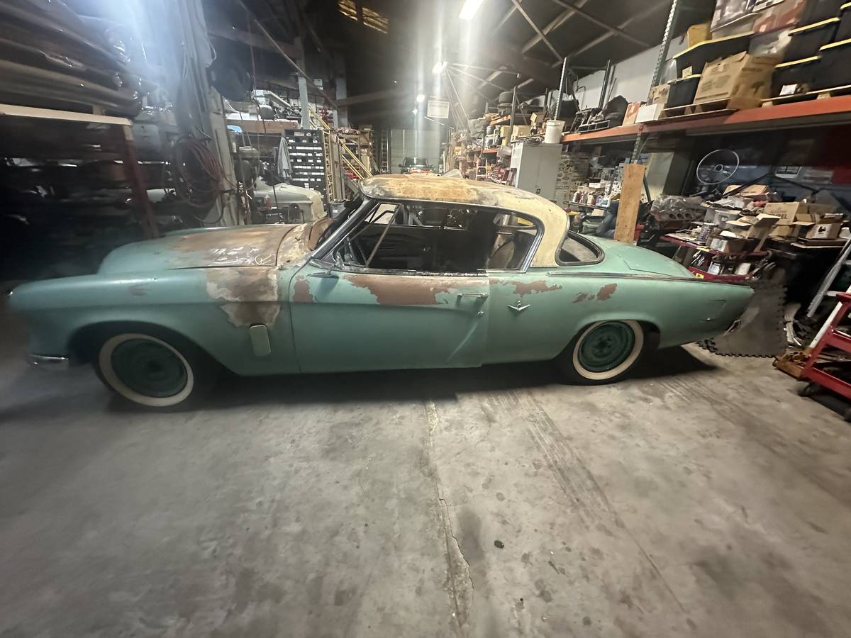 Studebaker-Champion-1953-Green