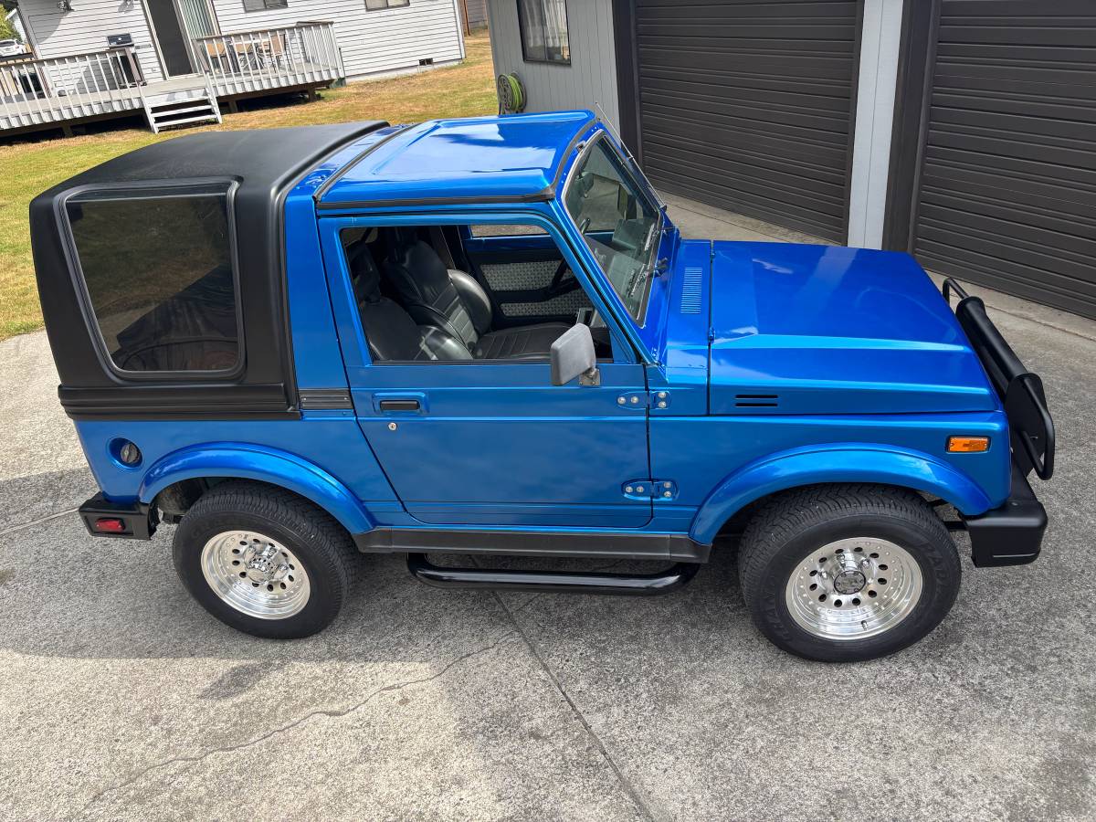 Suzuki-samurai-1987-Blue