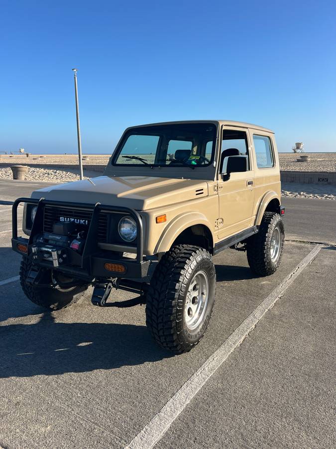 Suzuki-samurai-1987-custom