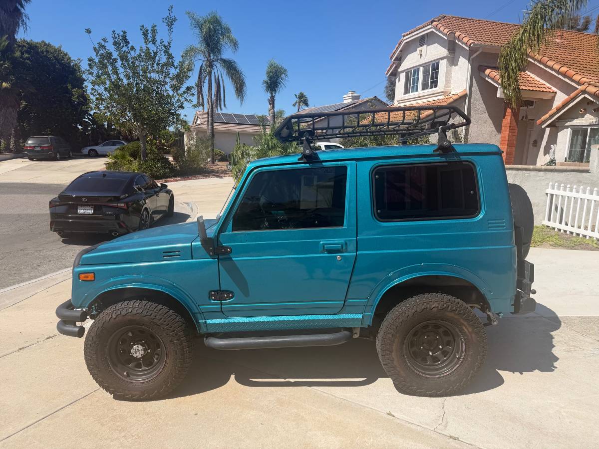 Suzuki-samurai-1988-Blue