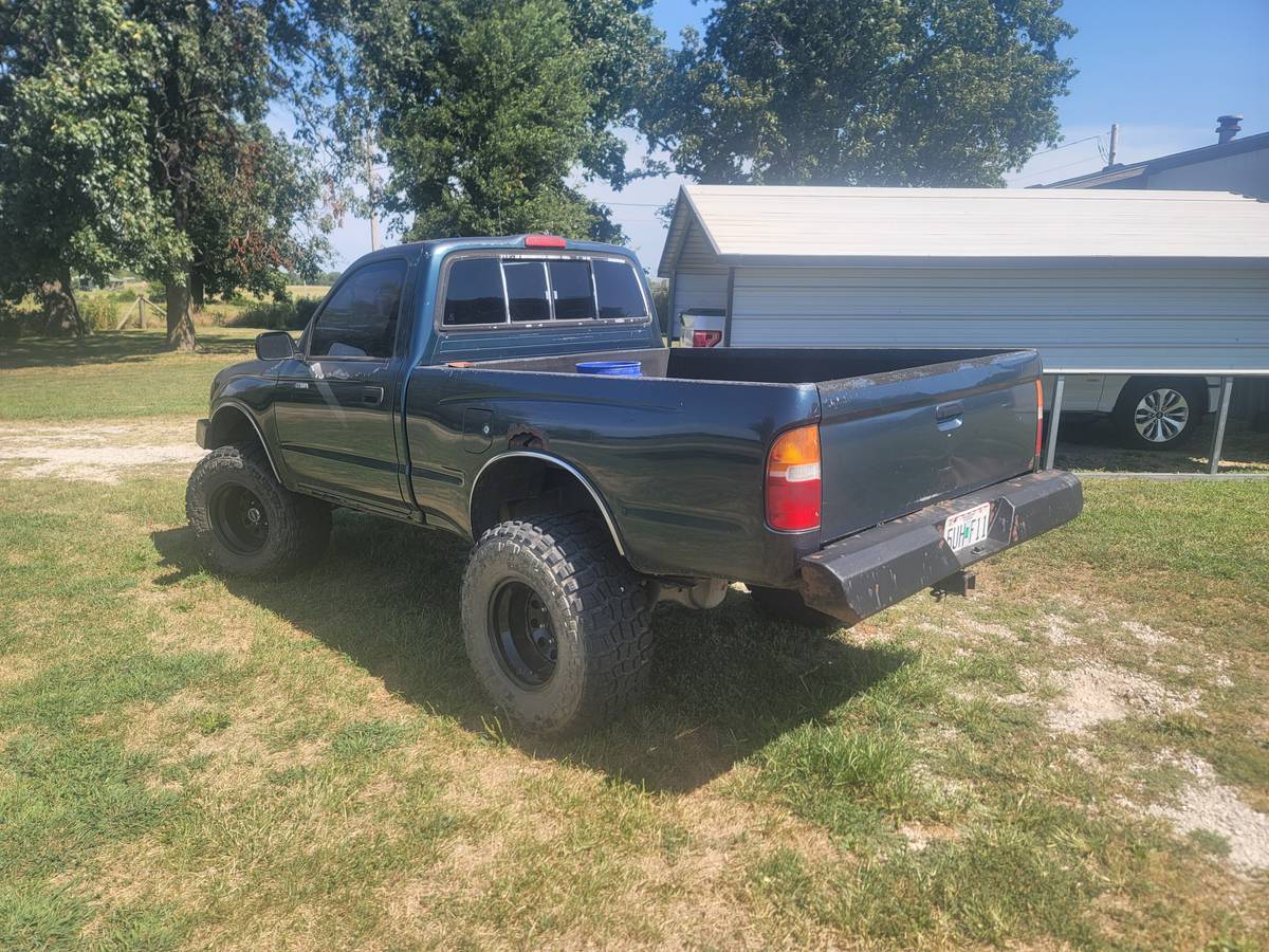 Toyata-tacoma-1995-Green
