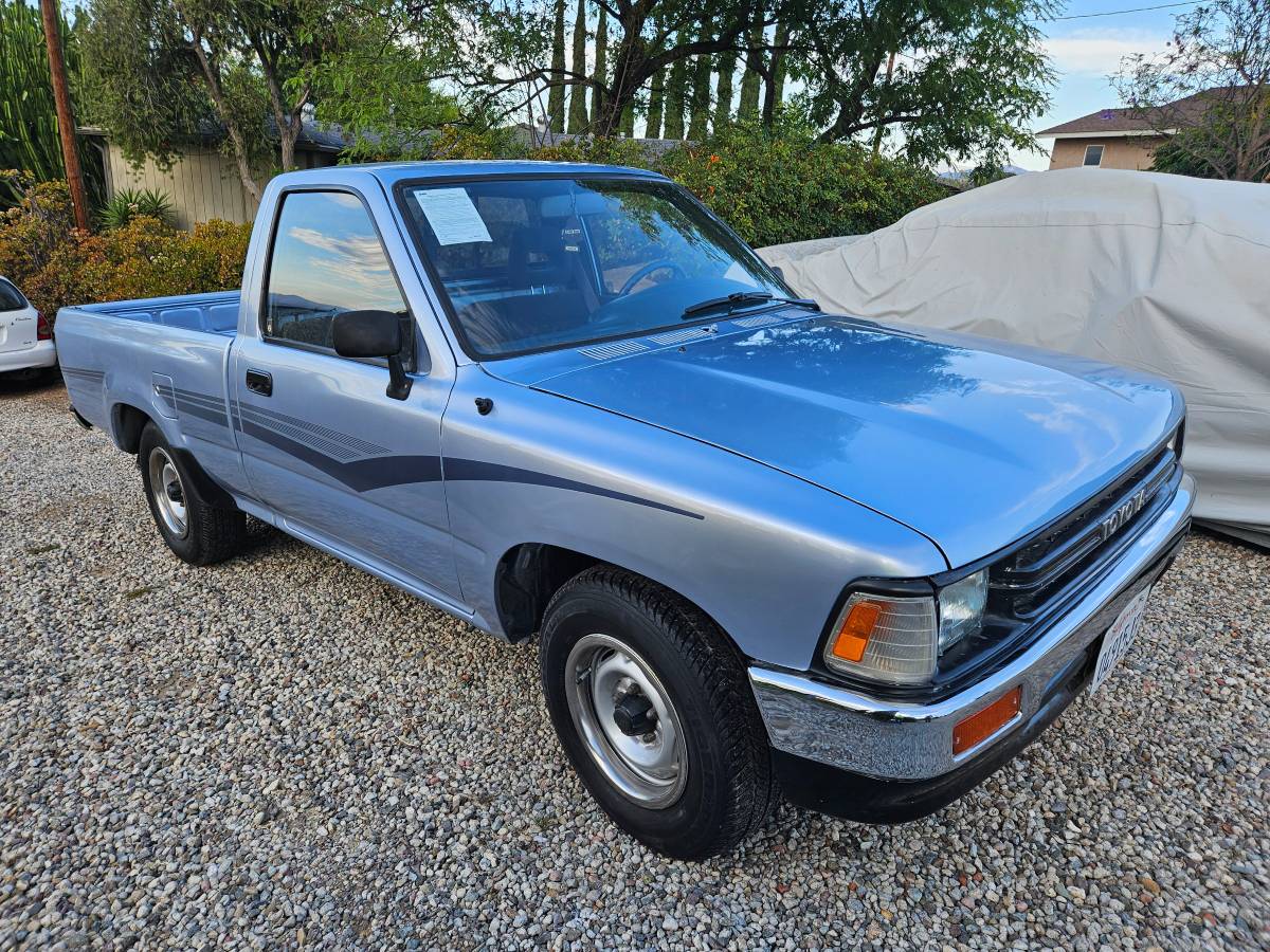 Toyota-1989-Blue