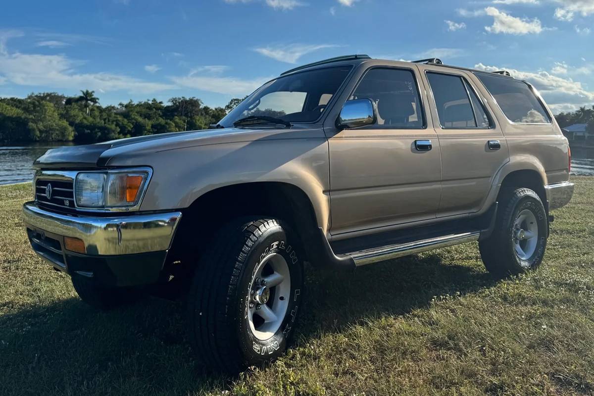 Toyota-4runner-1995-custom