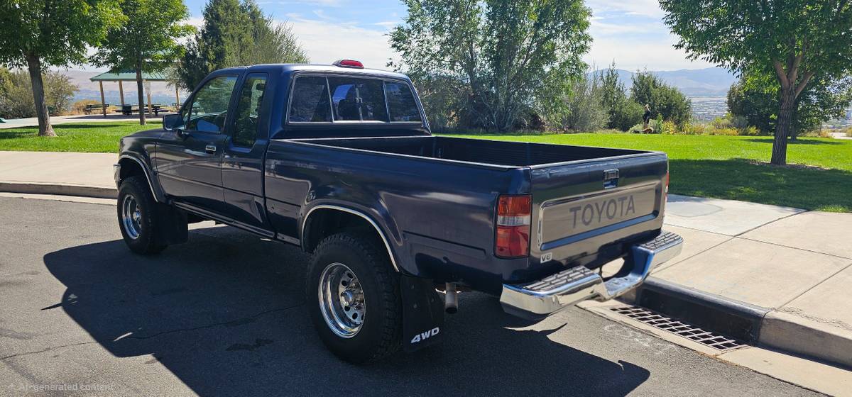 Toyota-5th-generation-pickup-1994-Blue