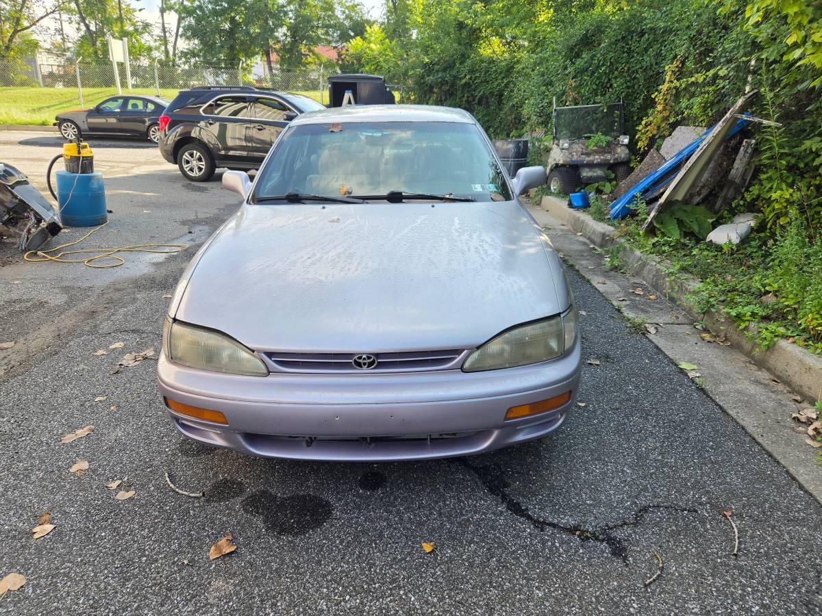 Toyota-Camry-1996-Purple