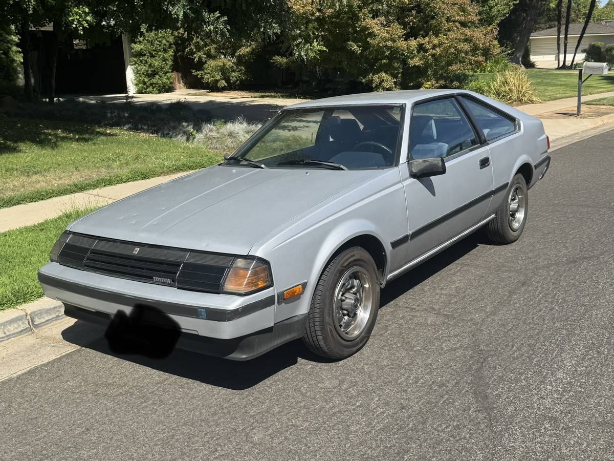 Toyota-Celica-1985-Blue