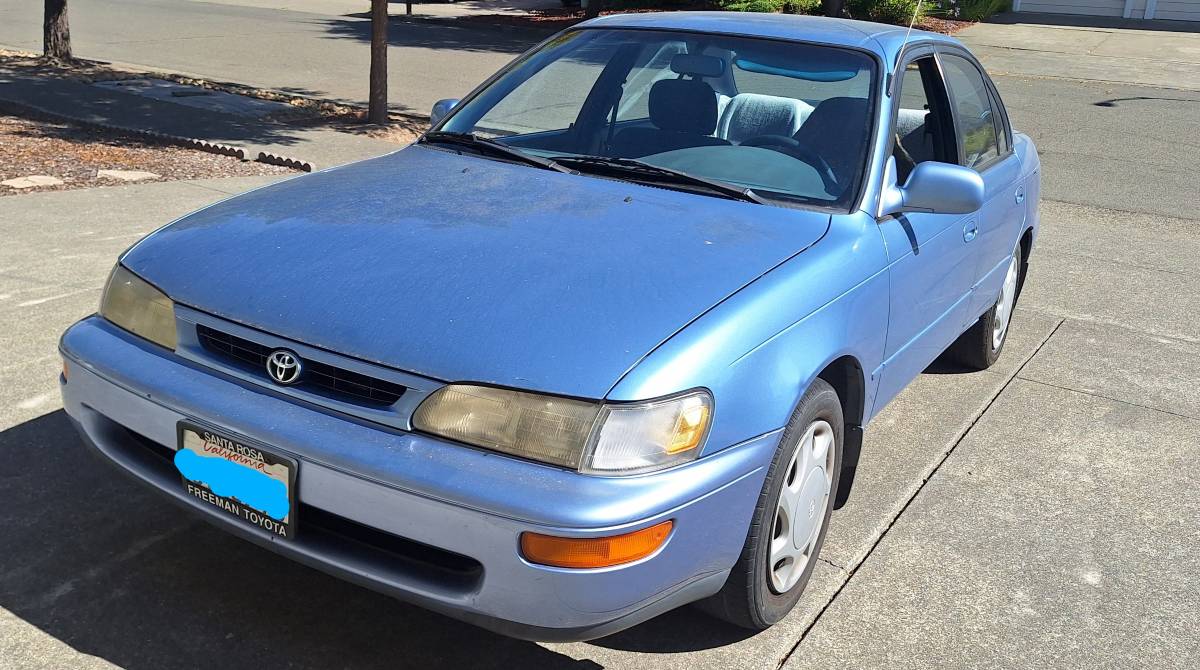 Toyota-Corolla-4-door-dx-1996-Blue