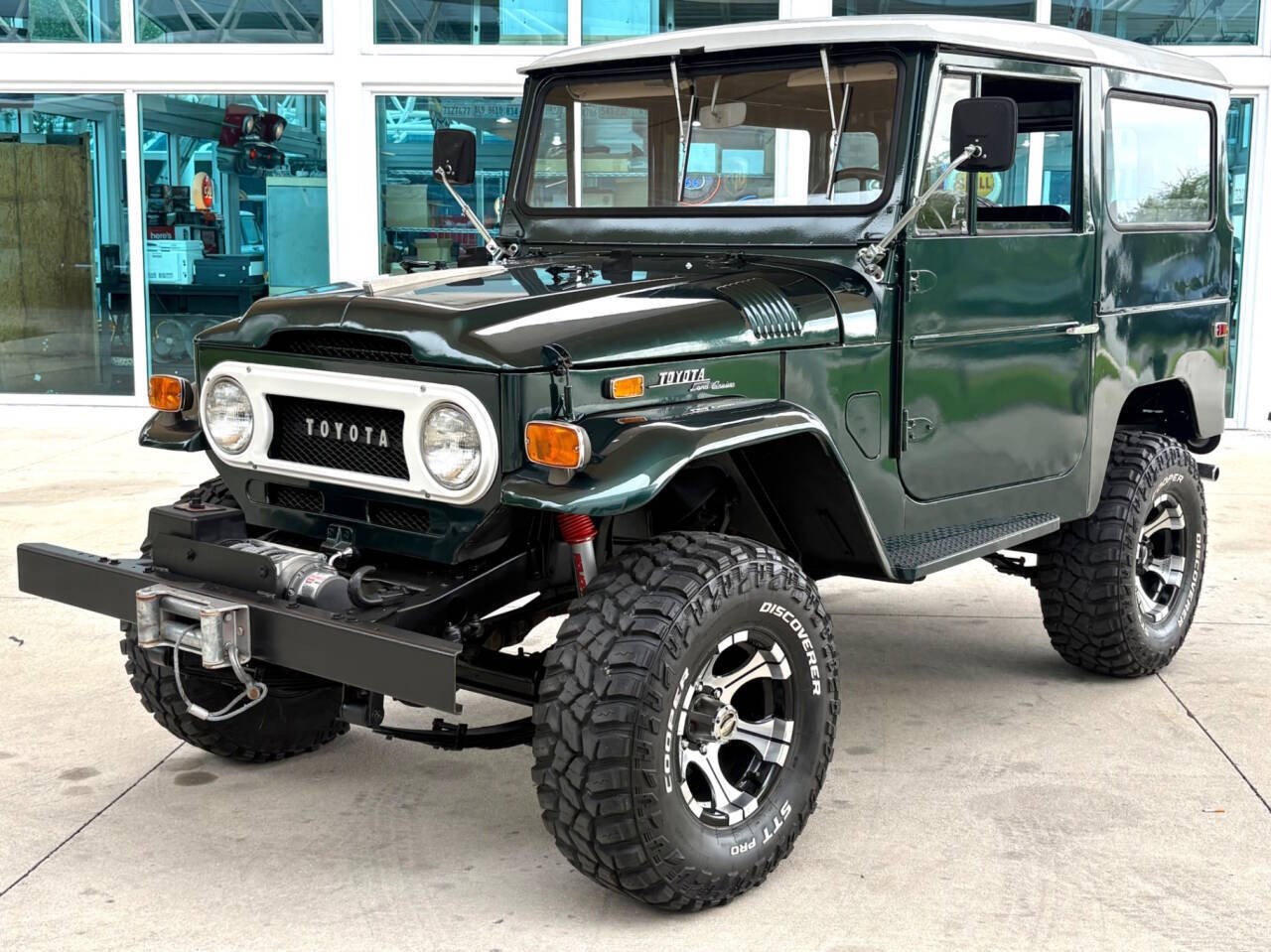 Toyota-Land-Cruiser-1971-SUV-Black
