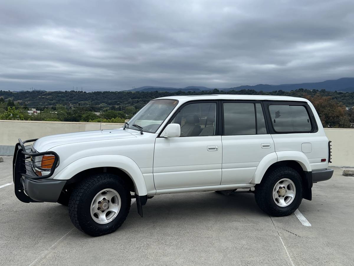 Toyota-Land-cruiser-vx-1996-White