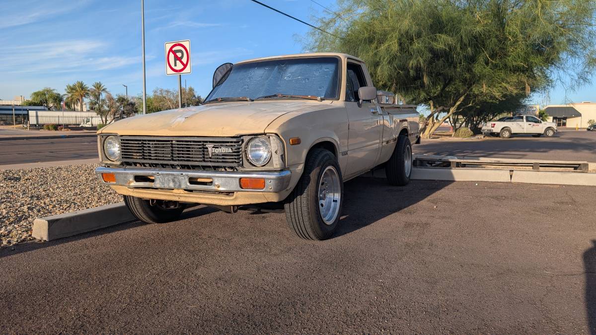 Toyota-Pickup-1981