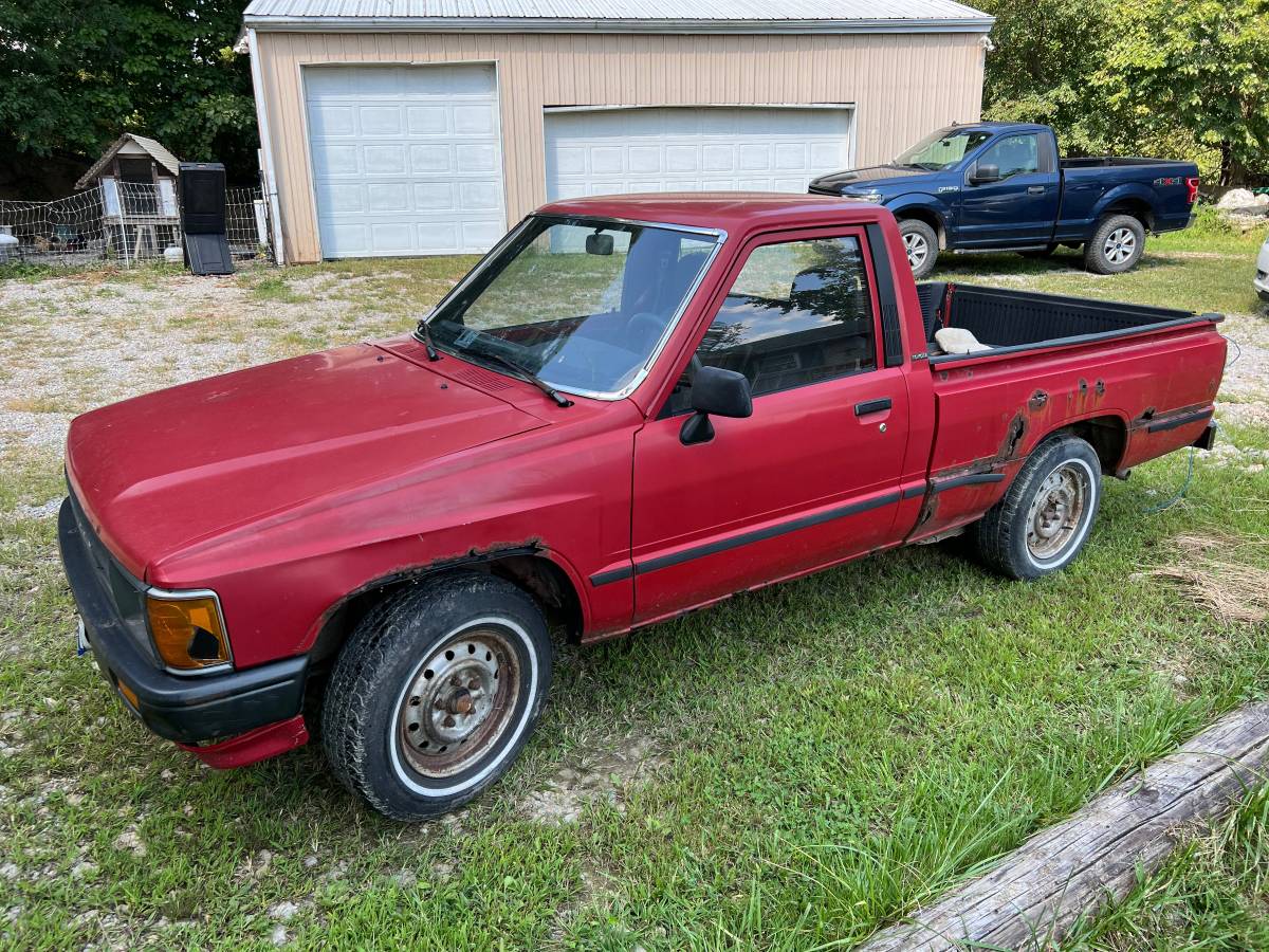 Toyota-Pickup-1988-Red