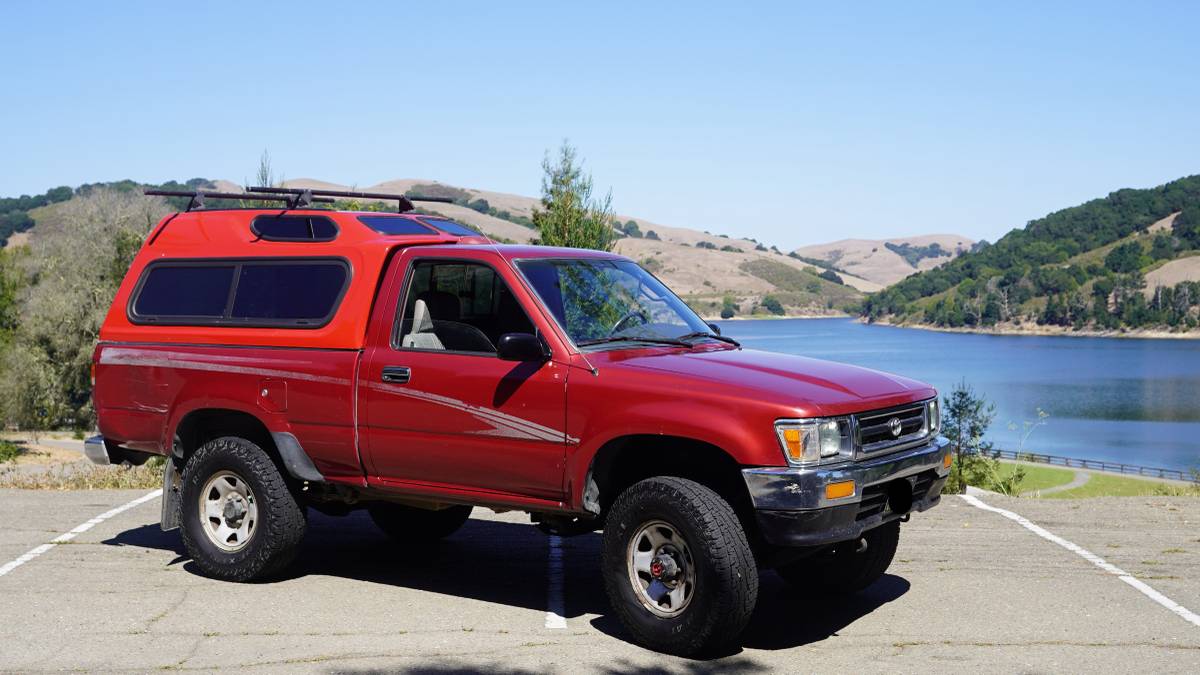 Toyota-Pickup-1994-Red