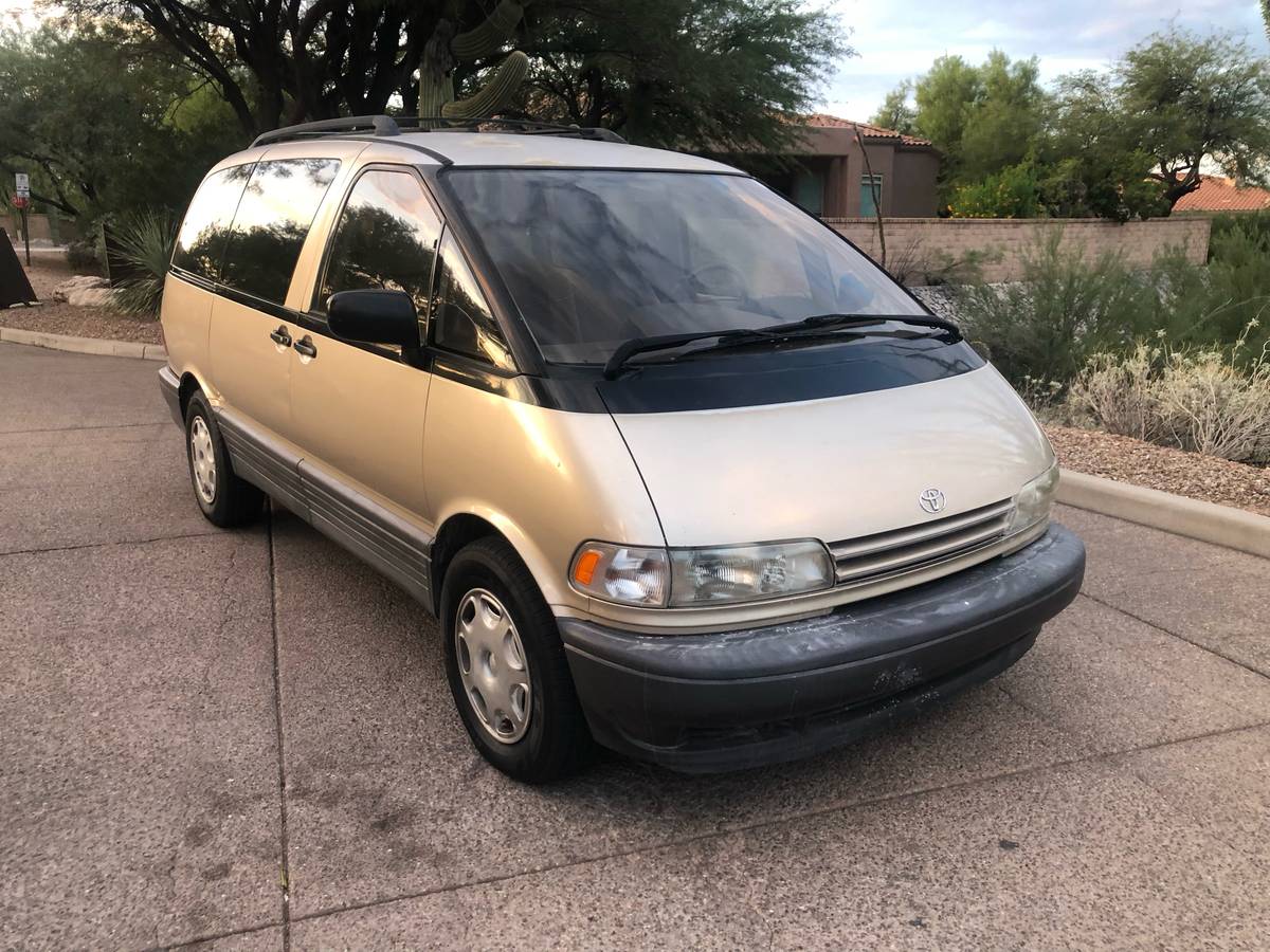 Toyota-Previa-le-supercharged-3door-van-1996-Silver