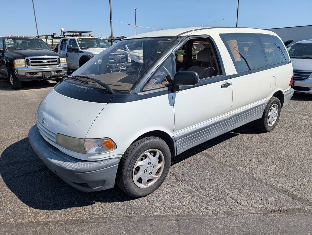 Toyota-Previa-low-miles-1995