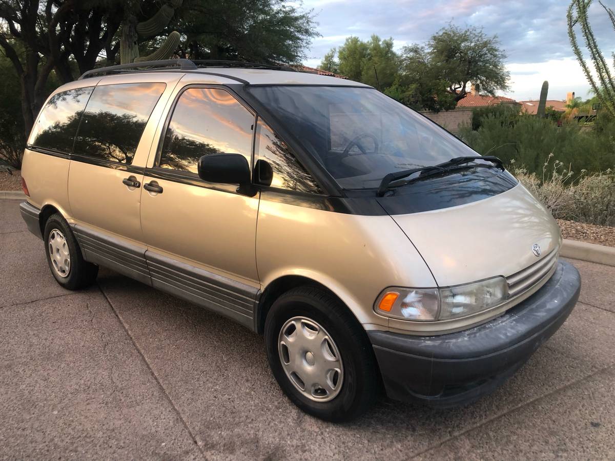 Toyota-Previa-supercharged-le-3door-van-1996-Silver
