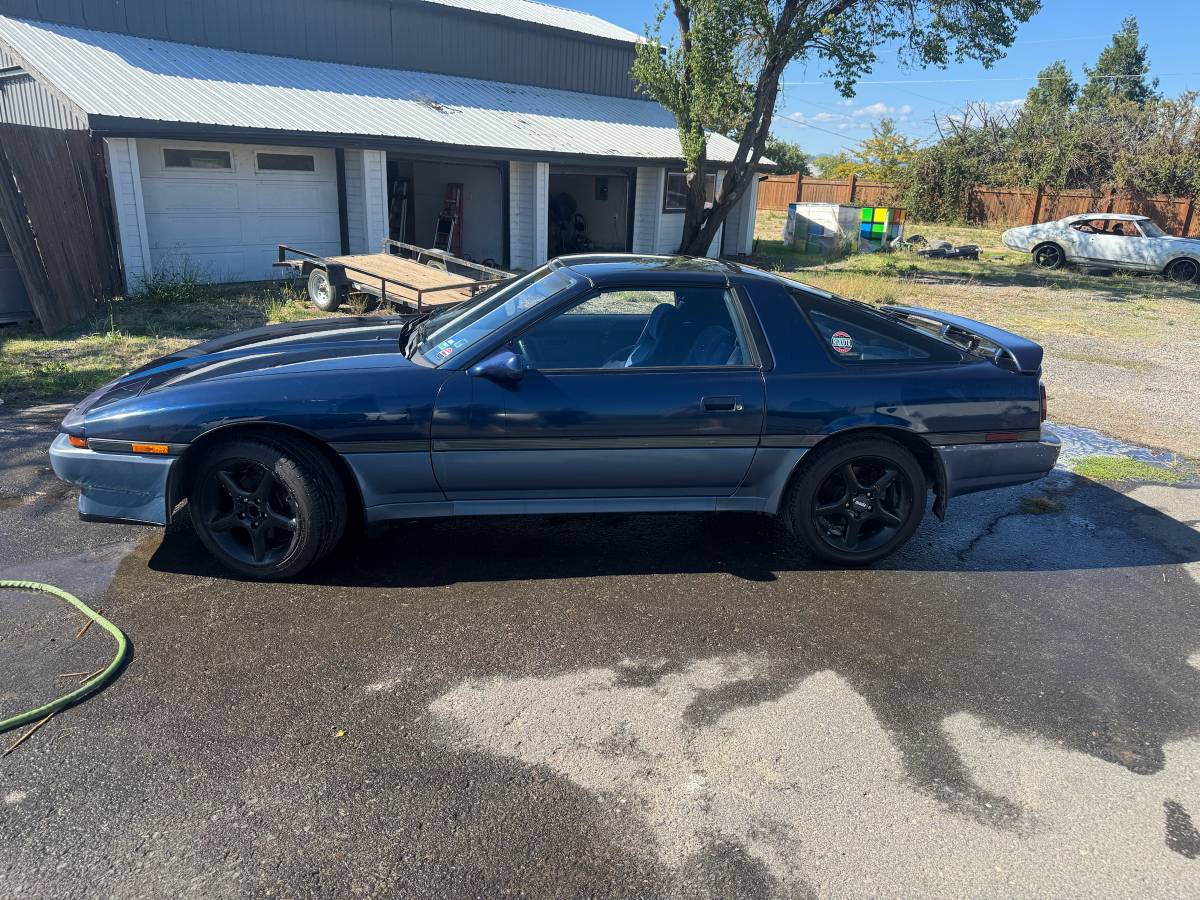 Toyota-Supra-turbo-mk3-first-edition-1987-Blue