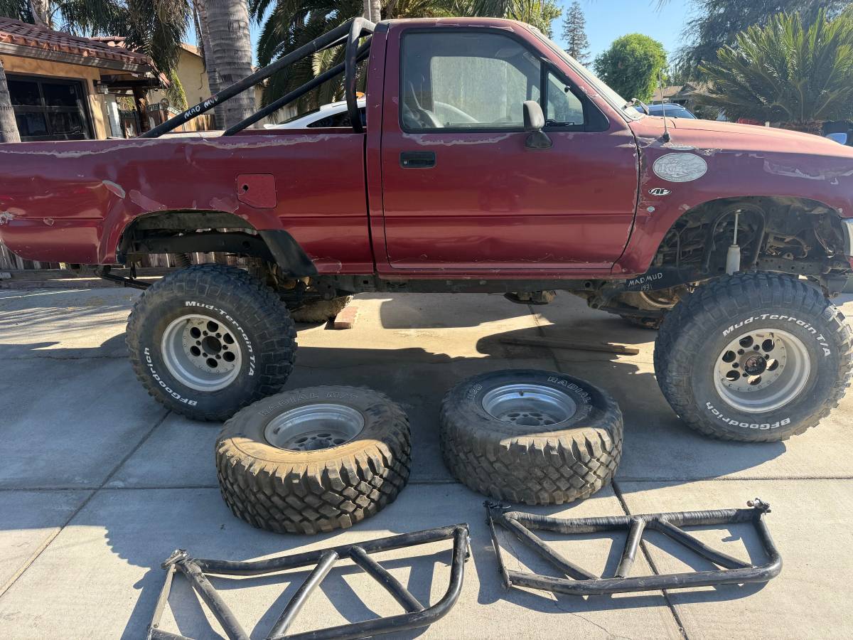 Toyota-Tacoma-1991