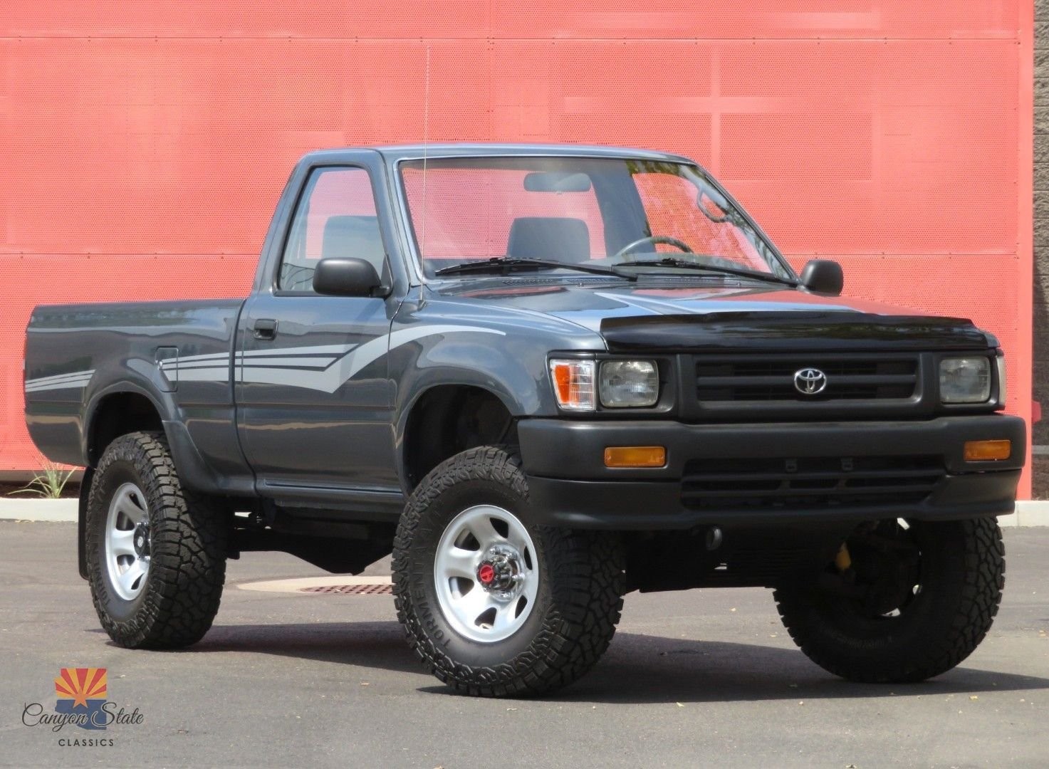 Toyota-Tacoma-1992-Standard-Cab-Pickup-Gray