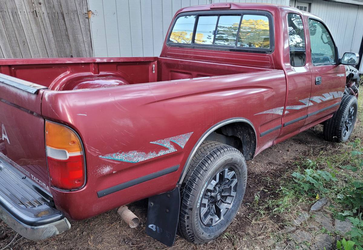 Toyota-Tacoma-1995