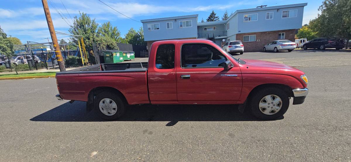 Toyota-Tacoma-2wd-1996-Red
