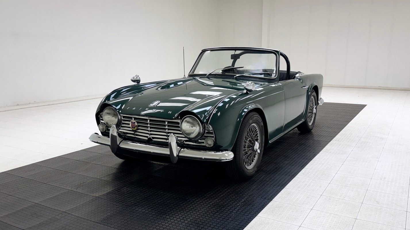 Triumph-TR4-1964-Convertible-Black