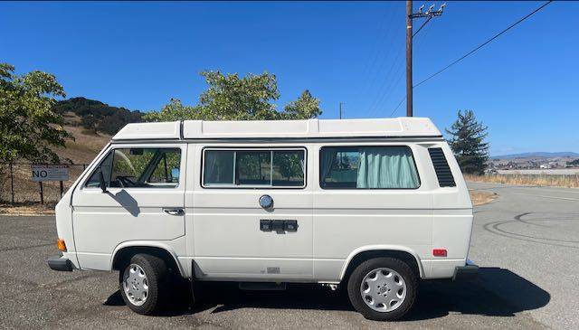 Volkswagen-1987-White