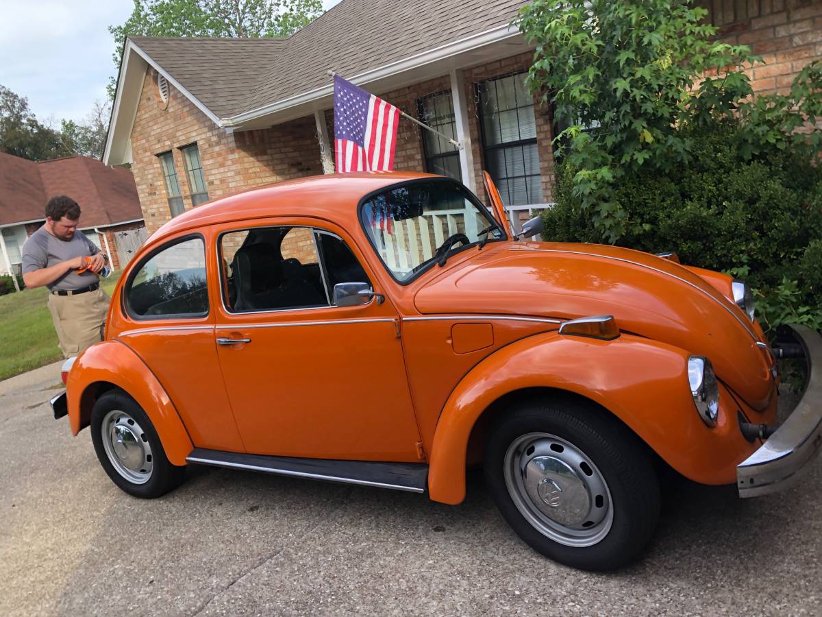 Volkswagen-Beetle-1974-Orange