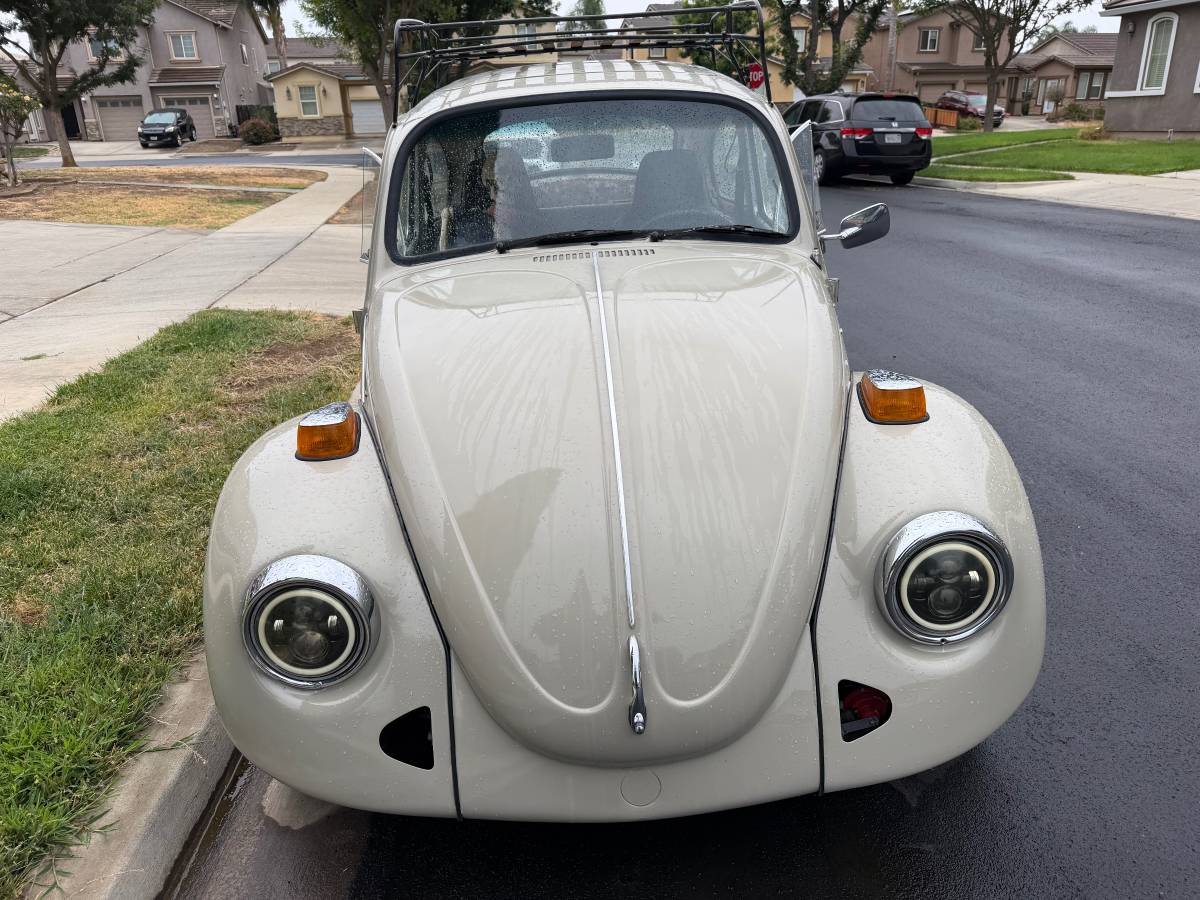 Volkswagen-Beetle-1976-White