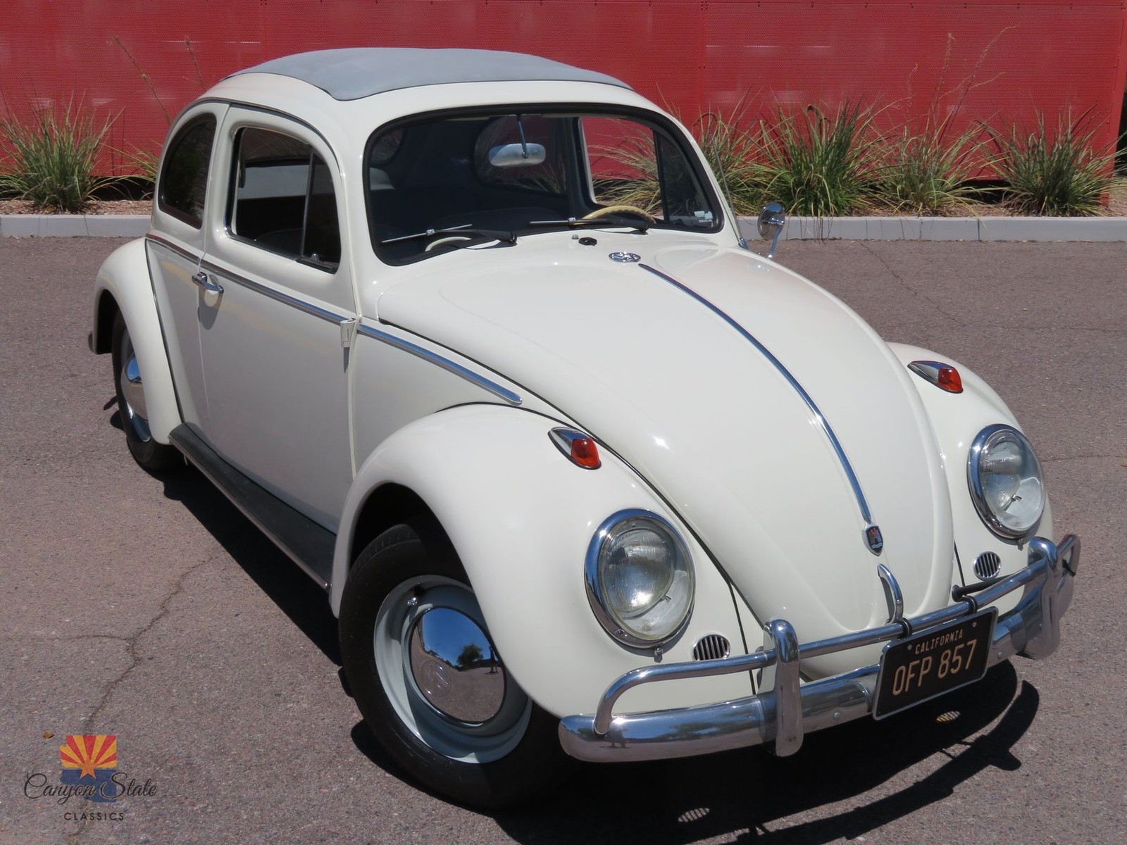 Volkswagen-Beetle-Classic-1962-Tan