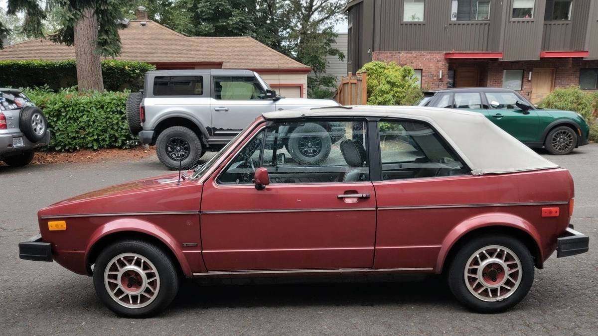 Volkswagen-Cabriolet-wolfsburg-edition-1985-custom