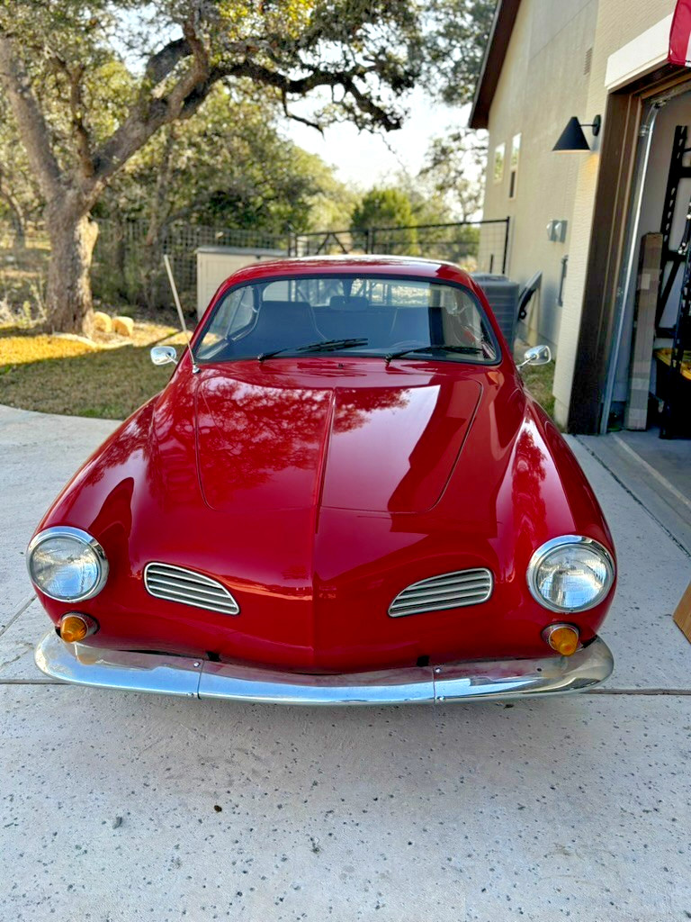 Volkswagen-Karmann-Ghia-1968-Coupe-Black